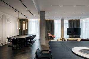 TV/trung tâm giải trí tại Courtyard Marriot VIP Apartment