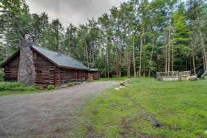 Φωτογραφία από το άλμπουμ του Award-Winning Log Cabin, Top 5 in New England! σε Londonderry