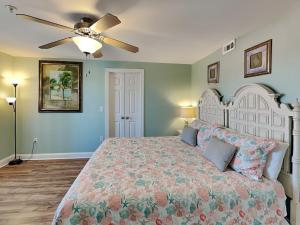 Ένα ή περισσότερα κρεβάτια σε δωμάτιο στο Captains Watch by Tybee Vacation Rentals +52 φωτογραφίες