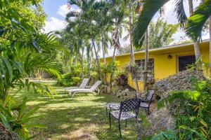 Zahrada ubytování Gateway to the Everglades! Tropical Jungle Cottage