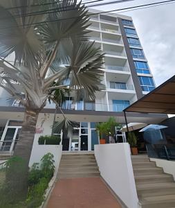 Το κτήριο όπου στεγάζεται  το διαμέρισμα