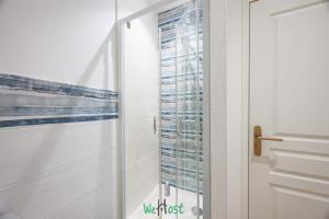 Et badeværelse på COMM - Proudhon T5 - SC - Grand T5 lumineux au cœur de Besançon