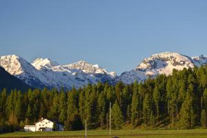 Nespecifikovaný výhled na hory nebo výhled na hory při pohledu z apartmánu