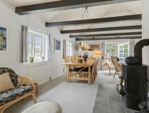 Χώρος καθιστικού στο Natural Gem Between Heath And Dunes +14 φωτογραφίες