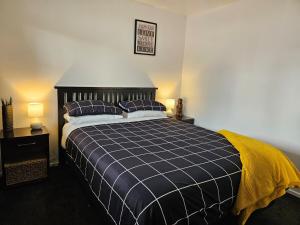 Postel nebo postele na pokoji v ubytování Marg's on the Corner