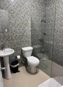 Koupelna v ubytování Elida Oceanfront Rentals + 23 fotografií