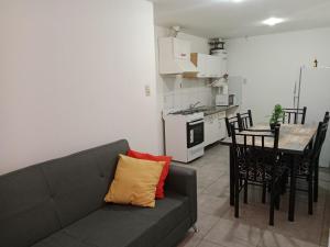 Η κουζίνα ή μικρή κουζίνα στο Yes Apartment