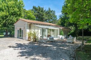 Zahrada ubytování Villa Vittoria ,Tennis Court, Pool , Jacuzzi & Gym