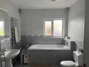 Gallery image of Clonkellure house in Kilbrittain