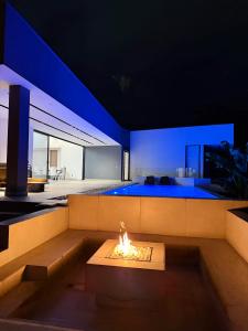 Bazén v ubytování Cómoda y tranquila casa de lujo sector cerritos nebo v jeho okolí + 43 fotografií