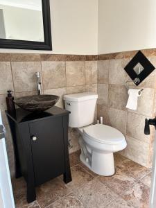 Koupelna v ubytování Litchfield Retreat, Wineries, Foliage & Skiing