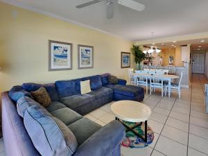 Χώρος καθιστικού στο Beach House On The Dune by Tybee Vacation Rentals