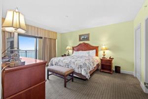 Postel nebo postele na pokoji v ubytování Anderson Ocean Club 810