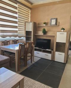 Μια τηλεόραση ή/και κέντρο ψυχαγωγίας στο Hotel Aldi