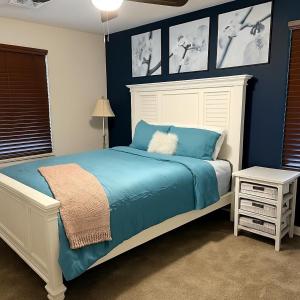 Voodi või voodid majutusasutuse Phoenix Family Nest toas