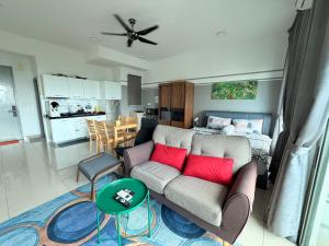 Kuchyň nebo kuchyňský kout v ubytování Cybersquare Lakeview with Netflix and Disney Hotstar