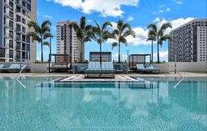 Swimmingpoolen hos eller tæt på Skyline Haven