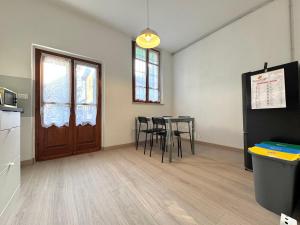 Kuchyň nebo kuchyňský kout v ubytování O&R Home Crema + 16 fotografií