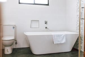 Ένα μπάνιο στο Relax @ 31 - Location Location! +15 φωτογραφίες