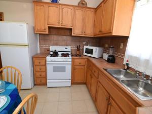 Η κουζίνα ή μικρή κουζίνα στο CASA MAGERS - El Dorado Ranch San Felipe Rental Home