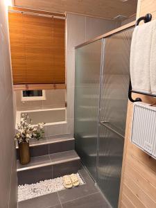 Φωτογραφία από το άλμπουμ του YeoulHyang, and Dam ㅣYeoulDamㅣ σε Yŏng-do