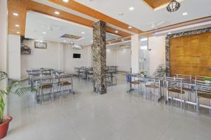 Χώρος καθιστικού στο OYO hotel O shiv sagar