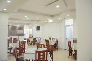 Restoran atau tempat lain untuk makan di Hotel Floga