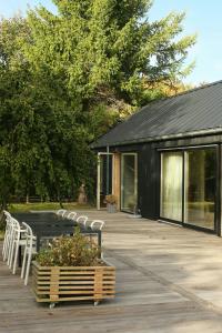 Κήπος έξω από το Arkitektonisk Refugium Ved Nordsjællands Kyst