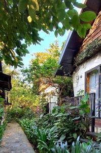 Zahrada ubytování San Signature - Suối Ngọc Retreat