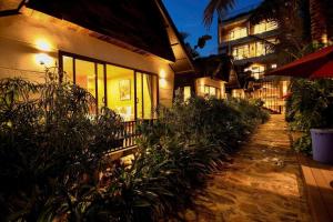 Zahrada ubytování San Signature - Suối Ngọc Retreat