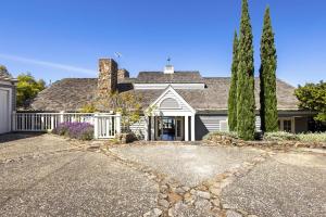 Κήπος έξω από το illiac in Somers