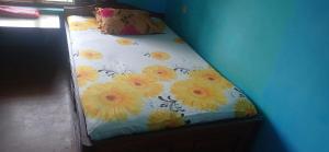 Postel nebo postele na pokoji v ubytování Shubh laxmi hotel Itahari