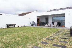 En have udenfor Casa Pedra de Sal