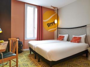 Postel nebo postele na pokoji v ubytování Greet Boulogne Billancourt Paris