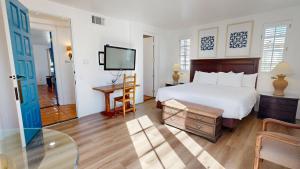 Ένα ή περισσότερα κρεβάτια σε δωμάτιο στο SV108 1 Bedroom Spa Villa w Incredible Views