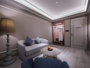 Χώρος καθιστικού στο Mercure Shanghai Jinqiao