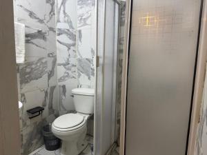 Koupelna v ubytování SUITE 4, Centro de Cuauhtemoc Chihuahua + 5 fotografií