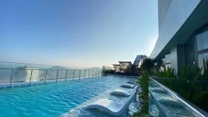 Bazén v ubytování The Sóng Luxury Apartments - Free Swimming pool, Gym, Sauna nebo v jeho okolí