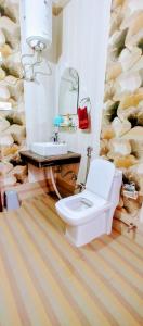 Phòng tắm tại Whispering Meadows +64 ảnh