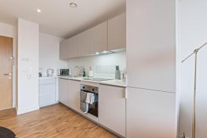 Кухня или мини-кухня в Modern comfortable hideaway
