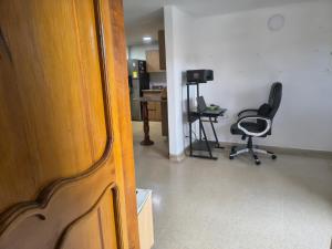 Fotografie z fotogalerie ubytování Habitación con cama nueva doble y balcon privado cerca del parque principal v destinaci La Ceja