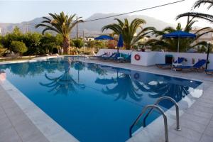 Bazén v ubytování Anatoli Beach Hotel nebo v jeho okolí