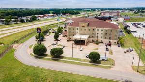 an overhead view of a building with a parking lot at Comfort Suites Lawton Near Fort Sill in Lawton