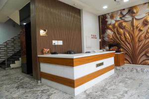 Ο χώρος του λόμπι ή της ρεσεψιόν στο Goyal Hoteliers - Vrindavan