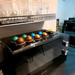 Η κουζίνα ή μικρή κουζίνα στο GLAMOUR VOX Private Jacuzzi