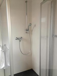 Koupelna v ubytování Gemütliches Apartment Im Dachgeschoss