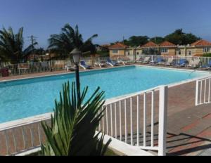 Bazén v ubytování Montego Bay Guesthouse nebo v jeho okolí