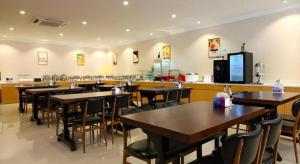 Restaurace v ubytování Vienna Hotel Nanjing Zhongshan Mausoleum