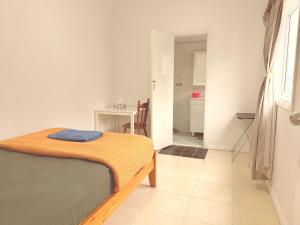 Postel nebo postele na pokoji v ubytování Shipradi Homes - Prime location near shops & eatery