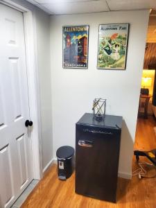 Ảnh trong thư viện ảnh của Allentown Center Suite on a Hill! ở Allentown +24 ảnh